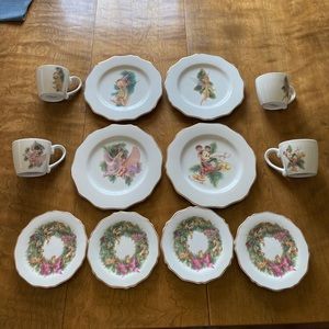 Disney Gold Rim Vintage Christmas Wreath DinnerSet